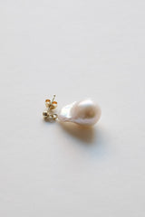 Baroque Pearl Earstick